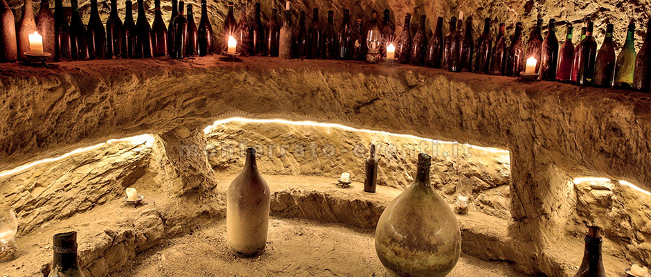 Infernot a camagna monferrato Sala del ristorante sulle colline del monferrato La rocca di camagna