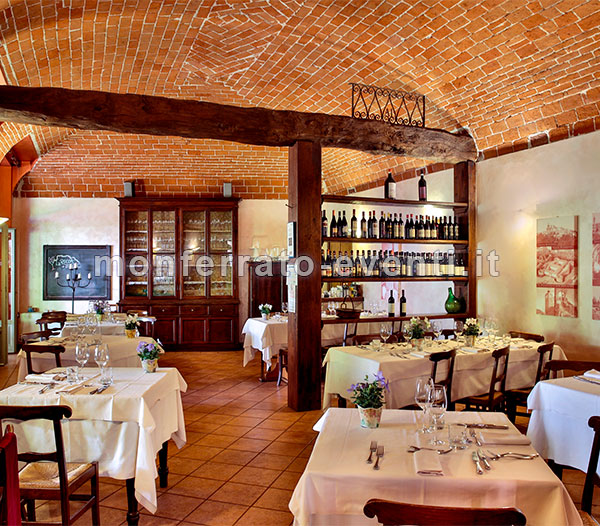 Ristorante la rocca di camagna dove il fritto misto e i piatti tièpici del monferrato la fanno da padrone...