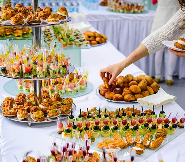 buffet con picocli assaggini monferrini