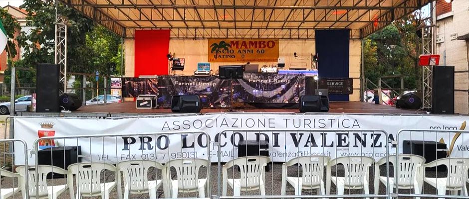 allestimento palchi per paese musica deejay dj nel monferrato alessandria asti torino vercelli