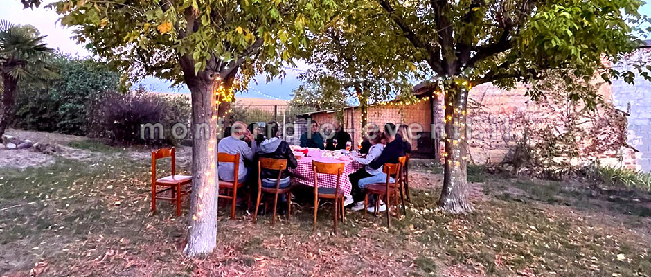 Pranzo in giardini in affitto nel monferrato mede mortara eventi monferrato