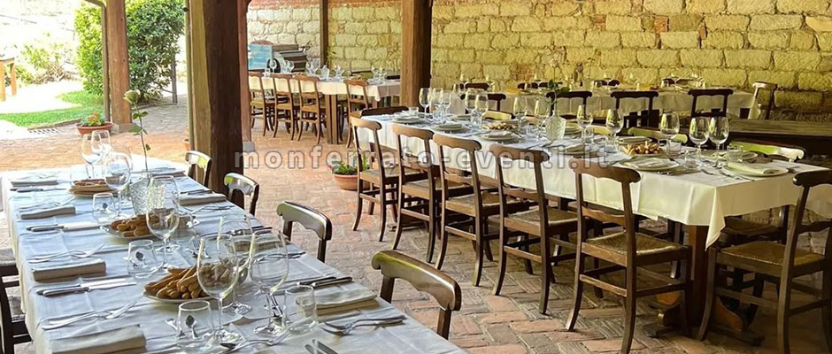 Portico di casa affittato con Giardini in affitto dove il relax è garantito nel monferrato