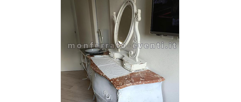 Dettaglio camera da letto nel BNB a camagna monferrato
