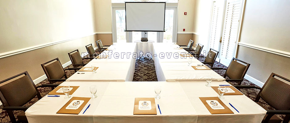 Sala per meeting aziendali in un clima tranquillo a camagna monferrato