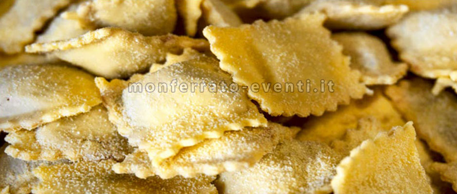 Ravioli freschi fatti in casa 